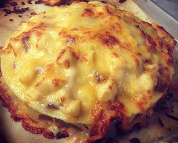 9" Mac and Cheese Pie